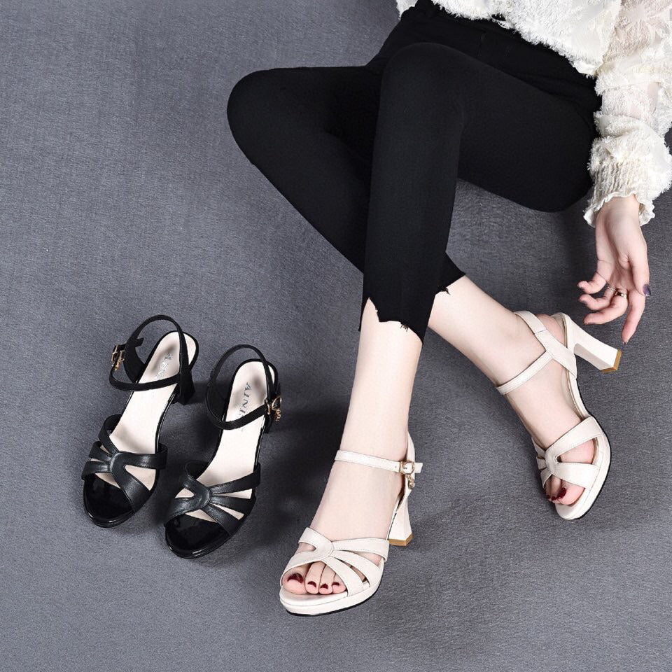 👠【35～40】2025 nowe modne buty damskie z klamrą z jednym słowem i cholewką w kształcie ryby