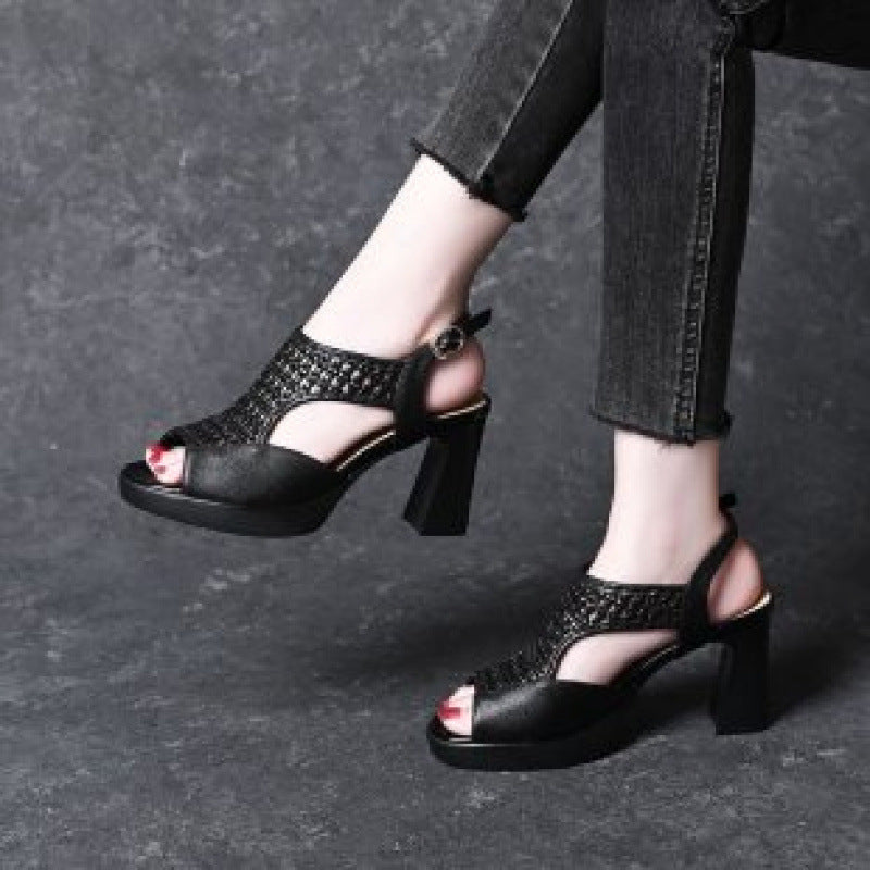 🔥🔥【35-40】👡2025 Nowe letnie sandały, płaski obcas, odkryte palce, gruba podeszwa i płaski obcas, rybi pysk (wysokość obcasa 5/7 cm)