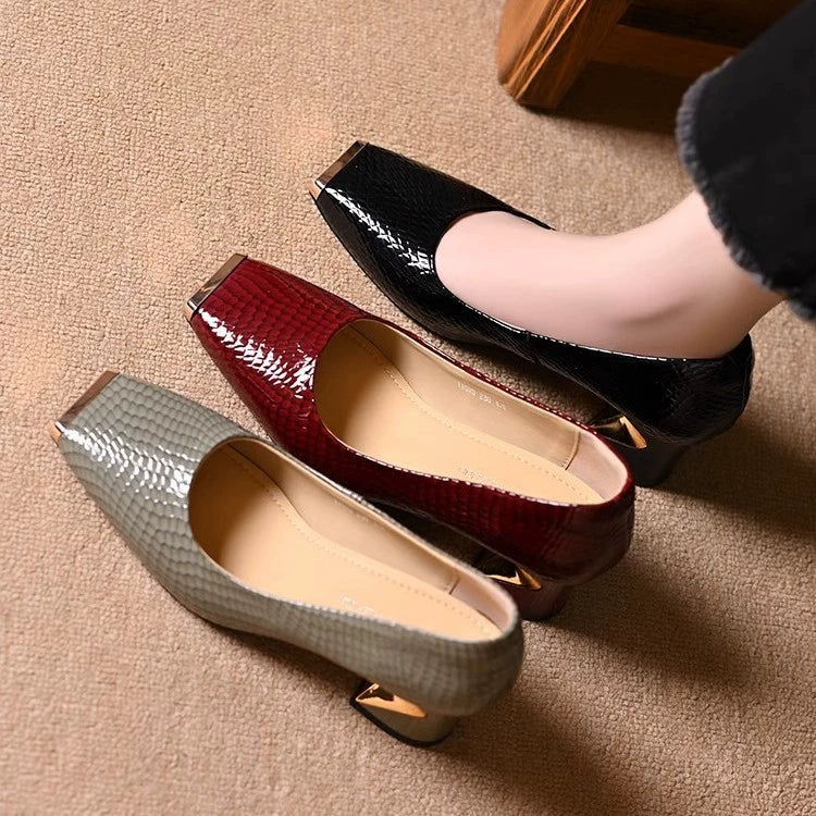 🔥【35-42】🥿Nowe francuskie buty z grubymi obcasami i fakturą, płytkie otwarcie. Kwadratowy nosek, gruby obcas, modny styl