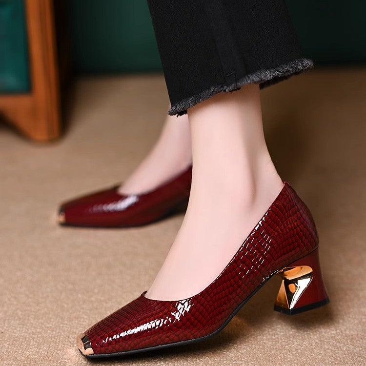 🔥【35-42】🥿Nowe francuskie buty z grubymi obcasami i fakturą, płytkie otwarcie. Kwadratowy nosek, gruby obcas, modny styl