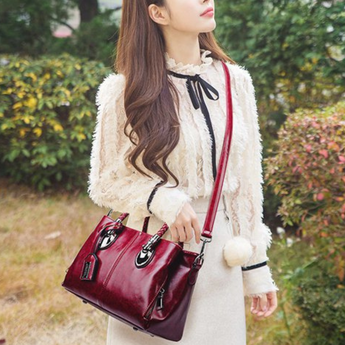 💖【Nowość】Damska skórzana torebka w stylu retro · Miękka i elegancka, do ręki lub na ramię · 50% zniżki + darmowa dostawa