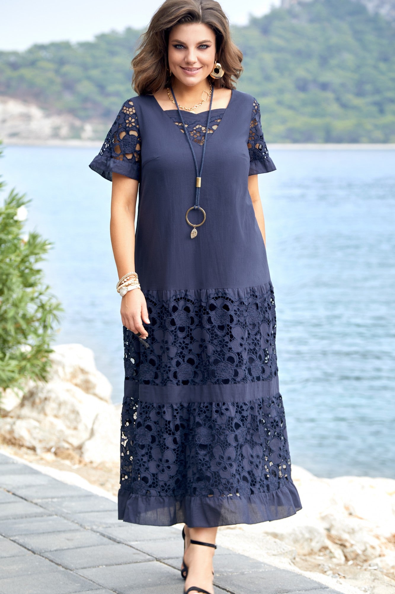 ⏳✨【Speciální nabídka konce sezóny】【S-5XL】Nové módní a elegantní krajkové šaty s výstřihem do V, ležérní a všestranné✅ Doprava zdarma✅ Platba při doručení