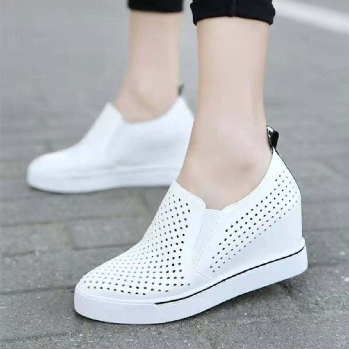 【34-41】🔥2026 Nyári Női Puha Bőr Platform Alkalmi Cipők