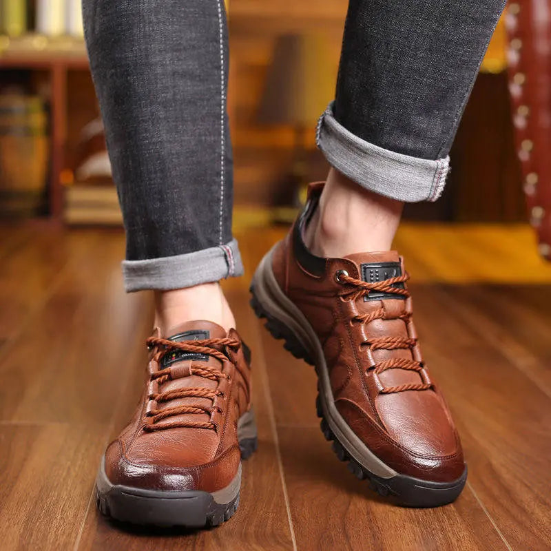 👞 【39-48】Moški usnjeni čevlji za prosti čas: Mehko usnje in nedrseč, trpežen podplat.