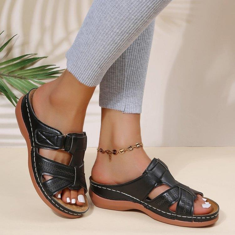 👡【Velikosti 35-43】Ženski sandali z debelo peto in poševno peto