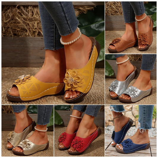 🔥🎀【Velikosti 36-43】Novi modni ženski sandali, z debelim podplatom in cvetličnim vzorcem, mehkim in blažilnim podplatom, udobni za hojo in neutrujajoči za noge.