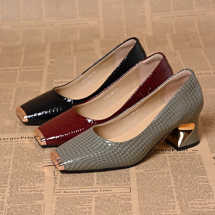 🔥【35-42】🥿Nowe francuskie buty z grubymi obcasami i fakturą, płytkie otwarcie. Kwadratowy nosek, gruby obcas, modny styl